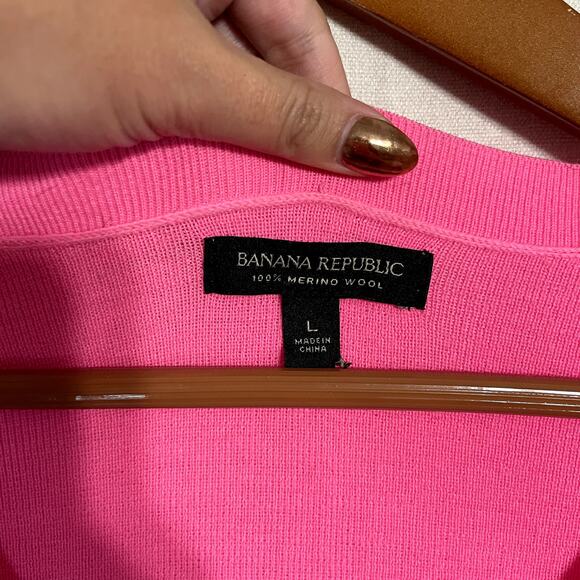 Banana Republic Women's V-Neck Sweater in Neon Pink Long Sleeve - Size L - Picture 4 of 7